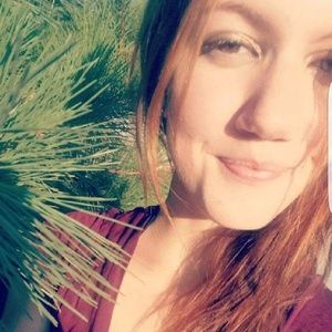 Meet your Posher, Leah